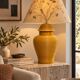 Grande lampe en céramique nervurée jaune moutarde 1970