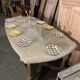 Grande table  en bois brut