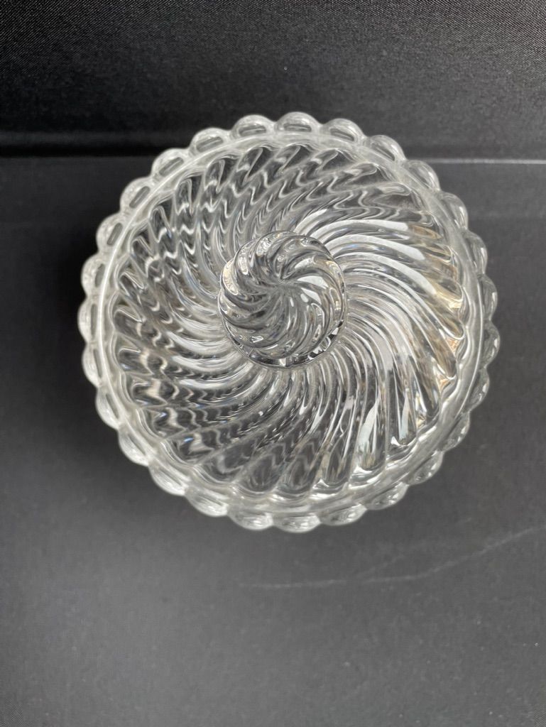 Art Deco - Crystal stamped Baccarat sugar pot