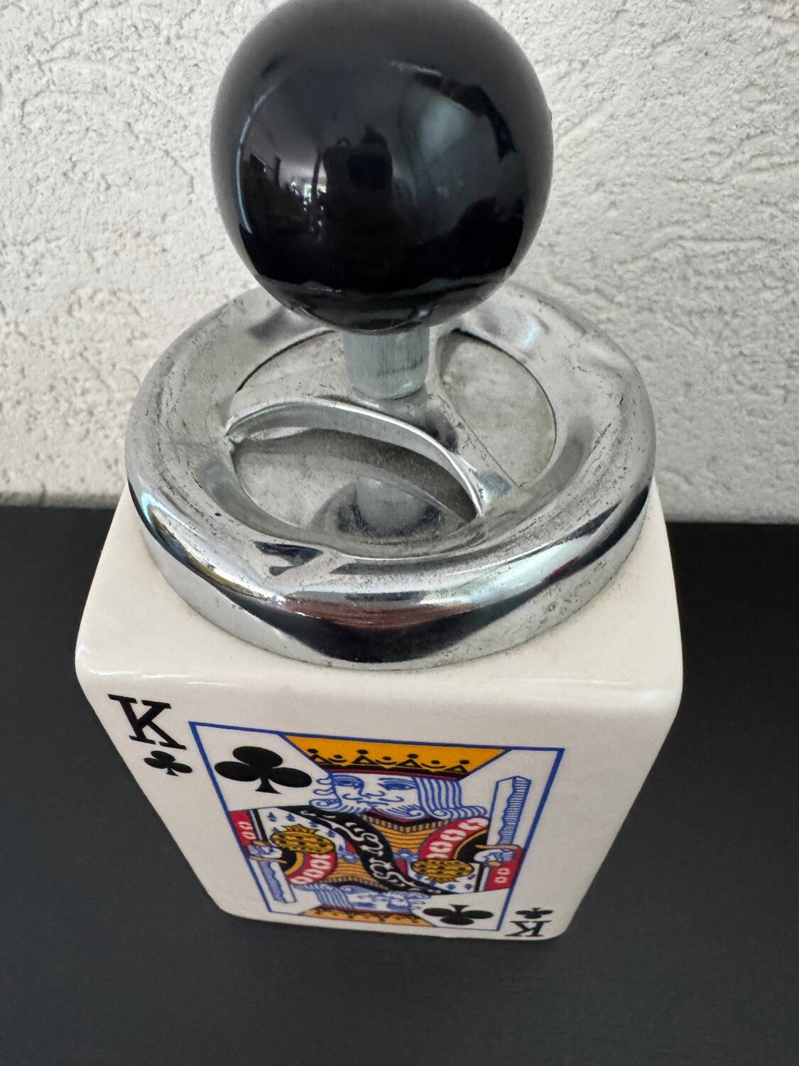 Ceramic ashtray with playing card motifs