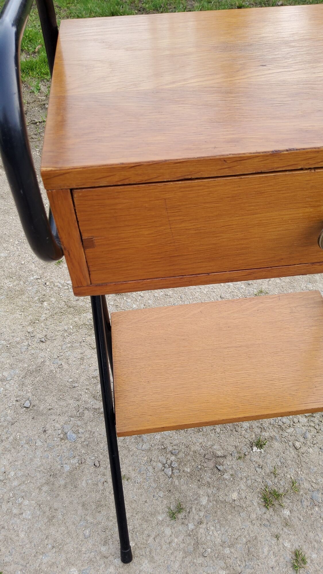 Pair of bedside tables from the 60s in gilded oak and tubes stamped Descher