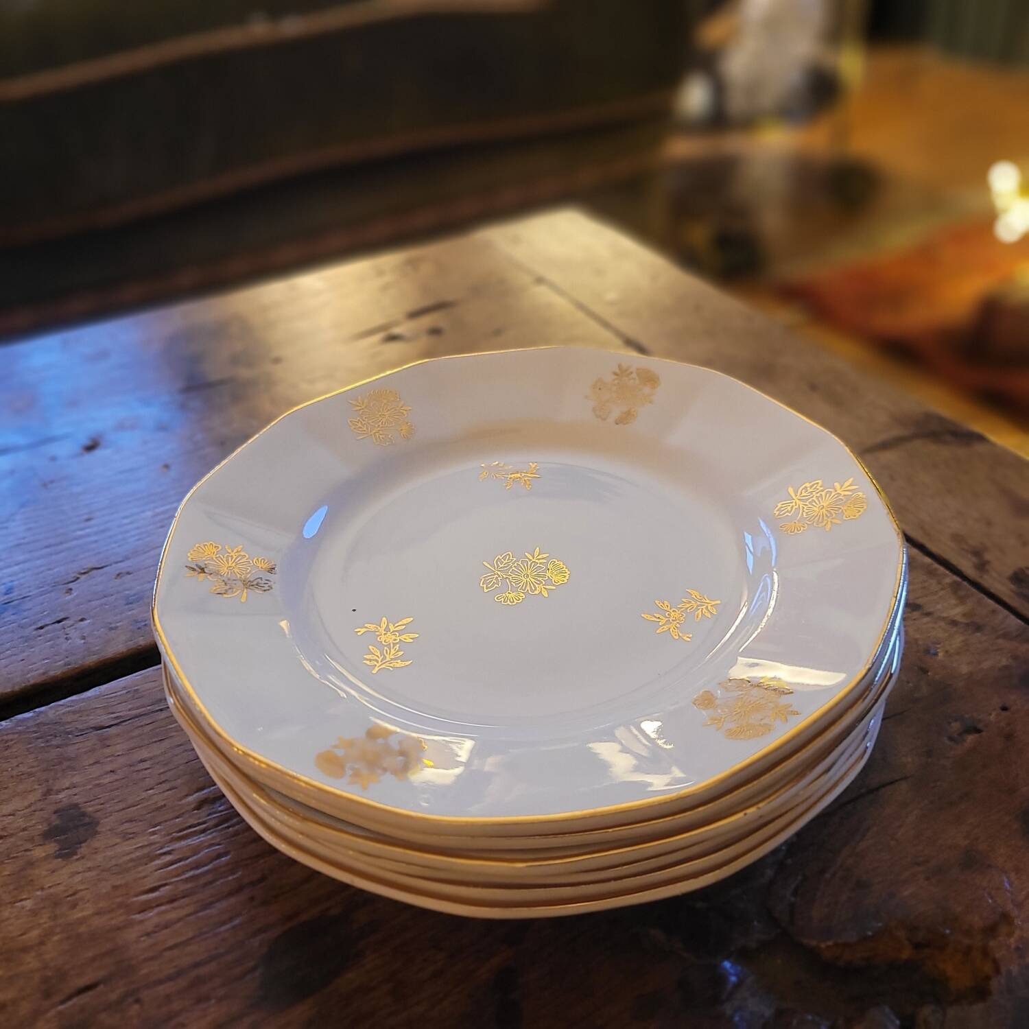 6 assiettes à dessert Sarreguemines Fleurs de France. Années 50