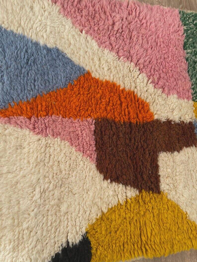 Atlas Berber rug with coloured patterns 1.5/2.5 m