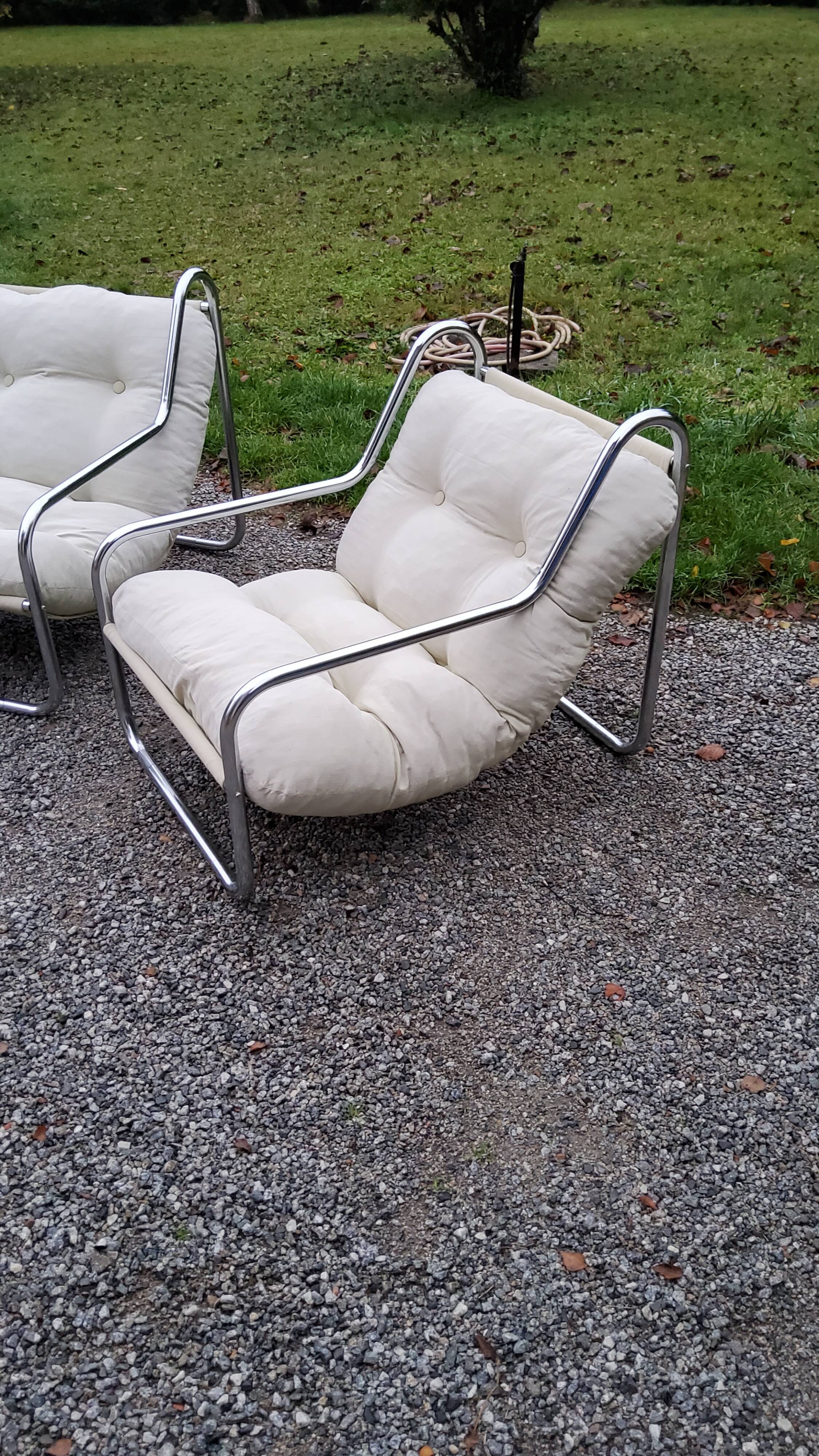 Pair of armchairs from the 70s chrome tubes and cotton canvas