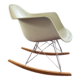 Vitra rocking chair design Charles & Ray Eames