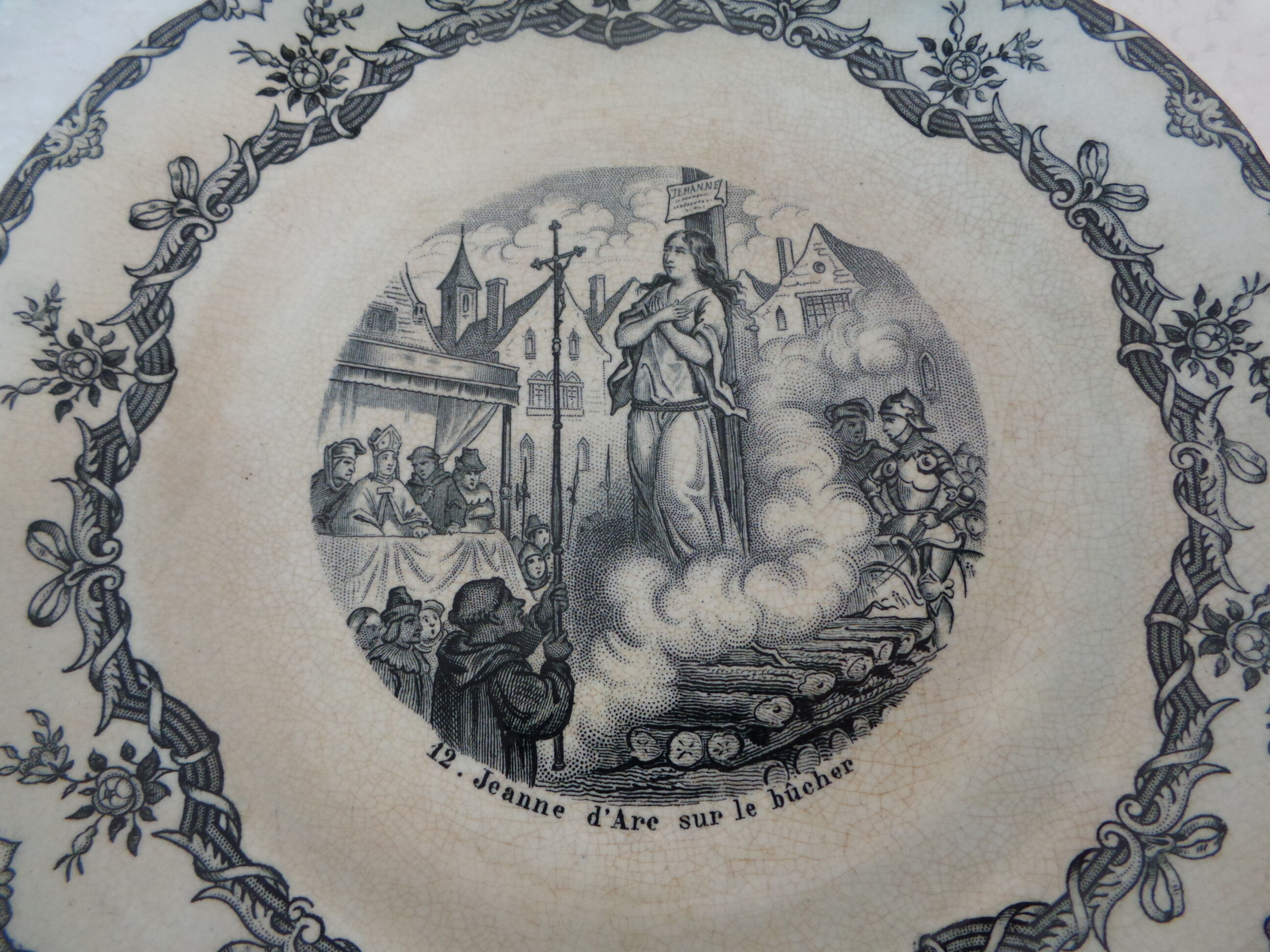 Jeanne d'Arc decorative plate on the bucher