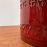 Italian red ceramic vase from the mid-century by Aldo Londi for Bitossi, 1960s.