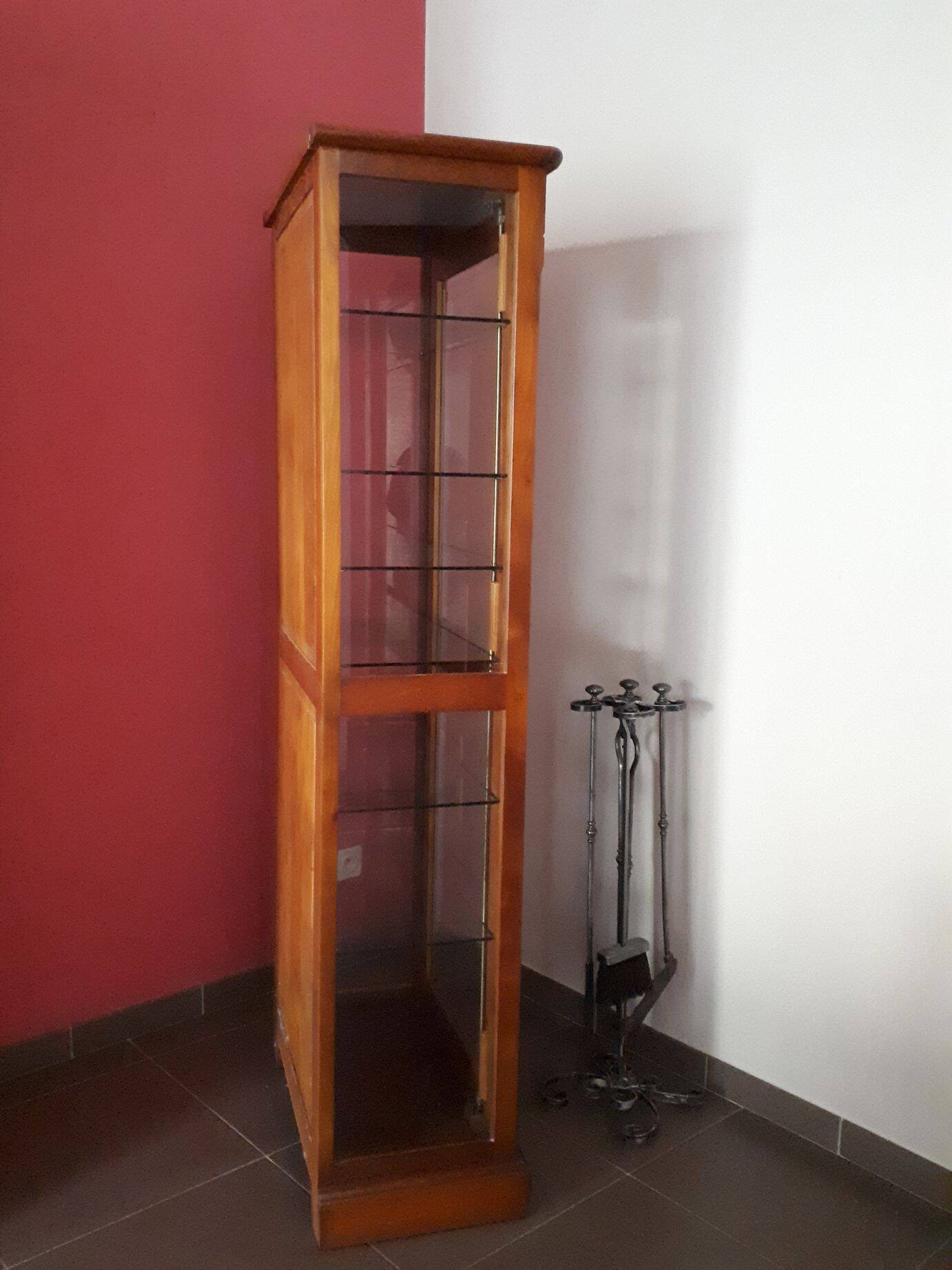 Cherry wood display cabinet with 6 adjustable glass shelves – Drimmer brand