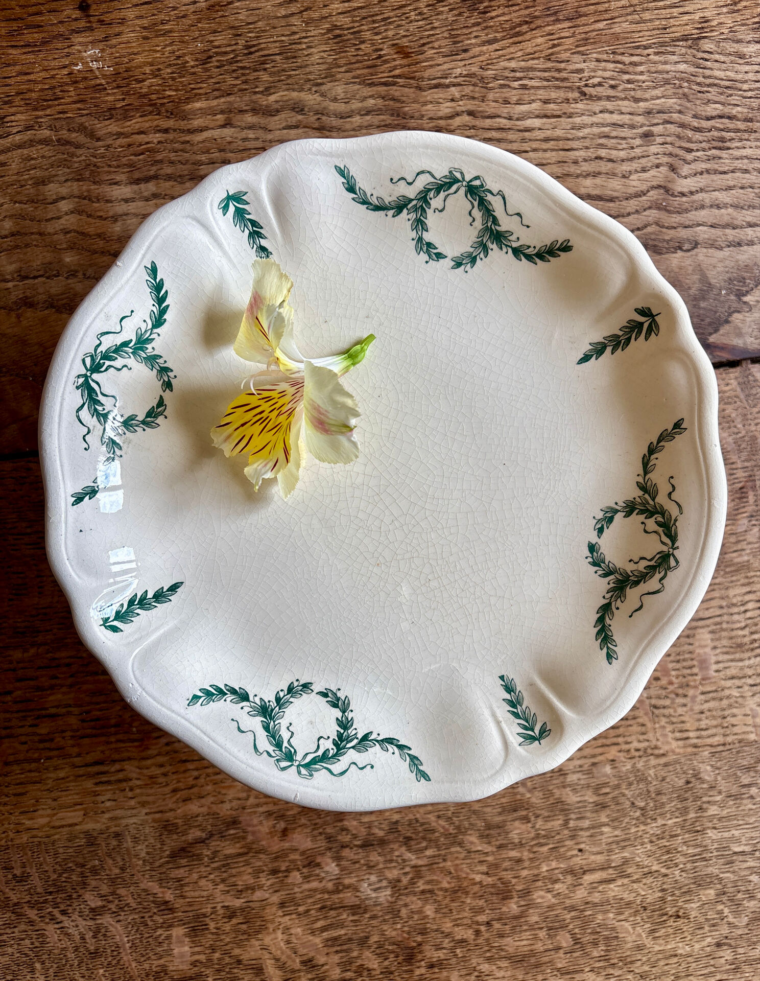 Compote dish or antique footed plate in ironstone - Villey de Longc