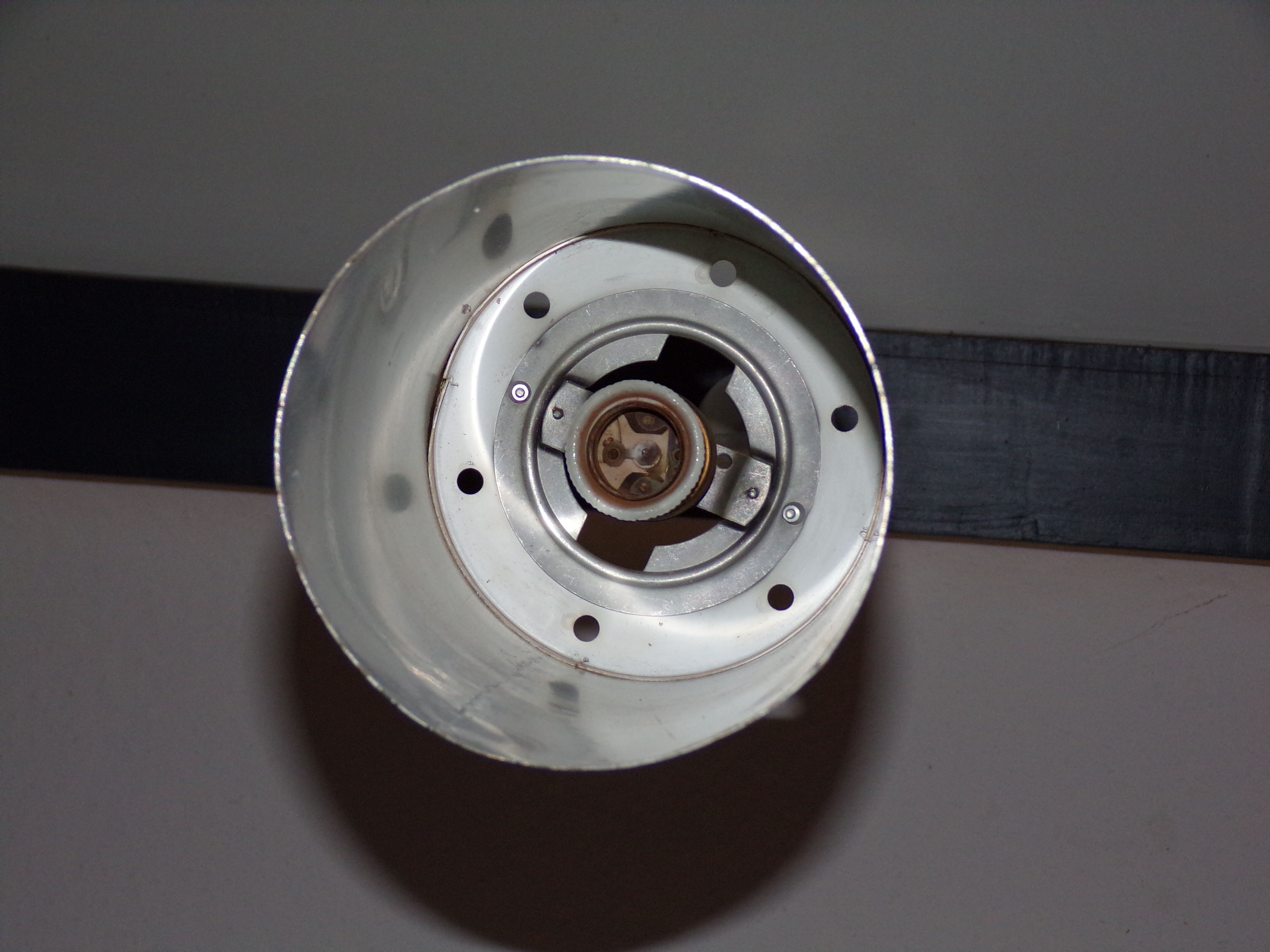 Metal tube suspension