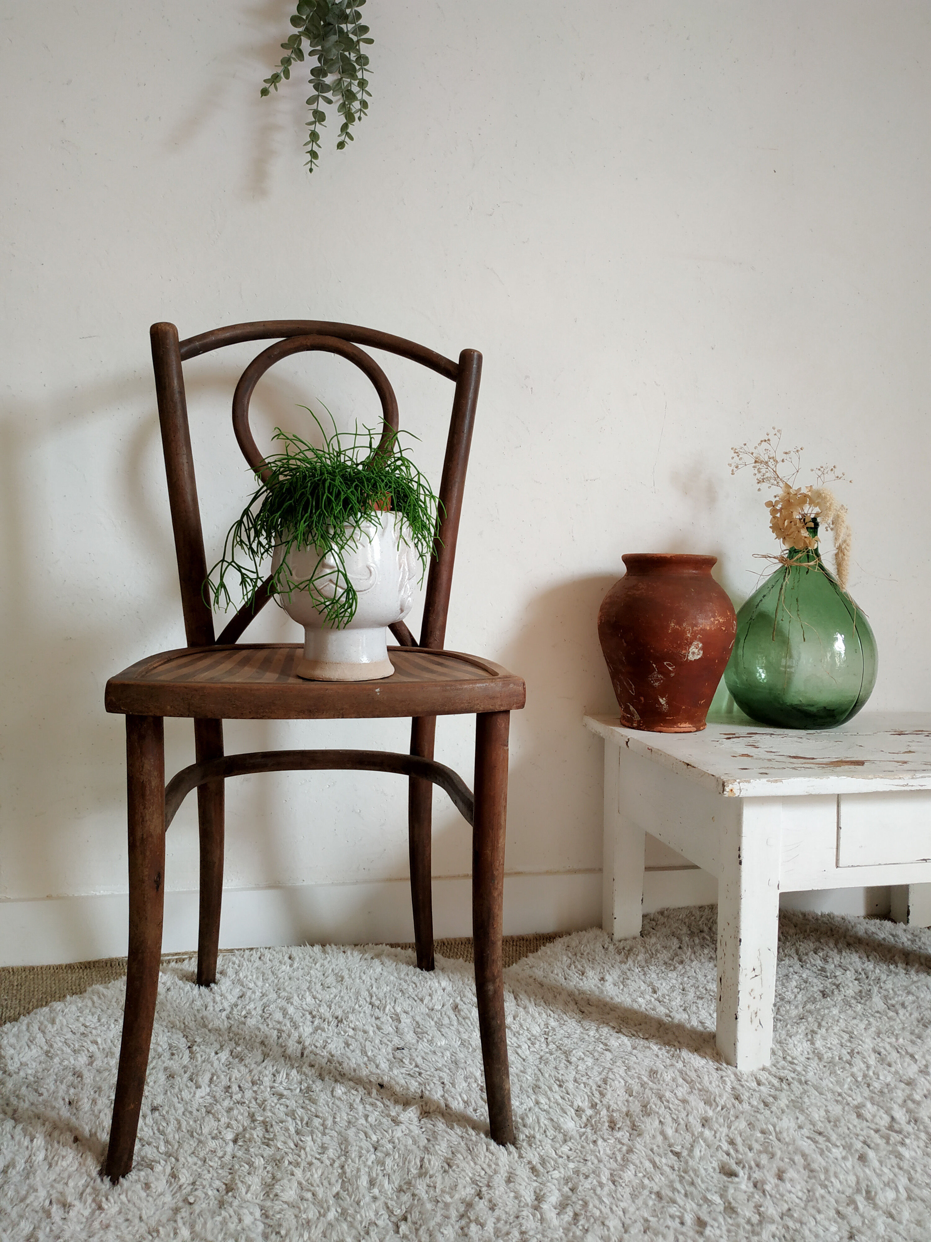 Striped curved wooden bistro chair
