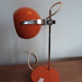 Eye ball table lamp