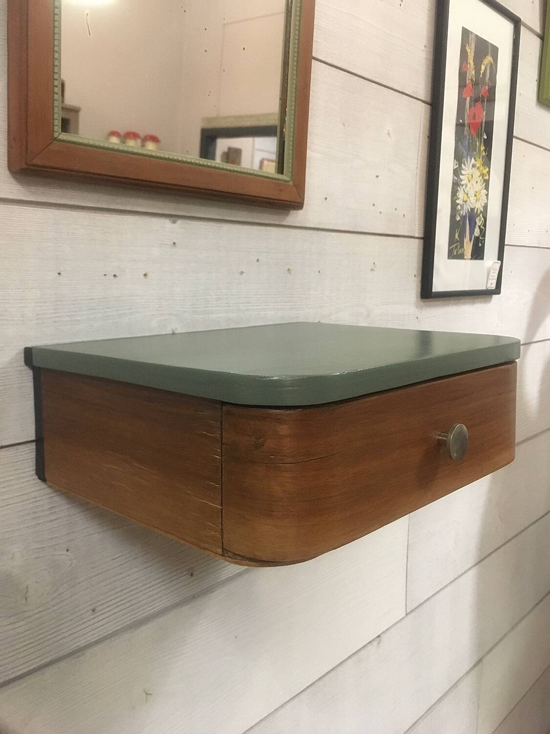 Hanging bedside drawer