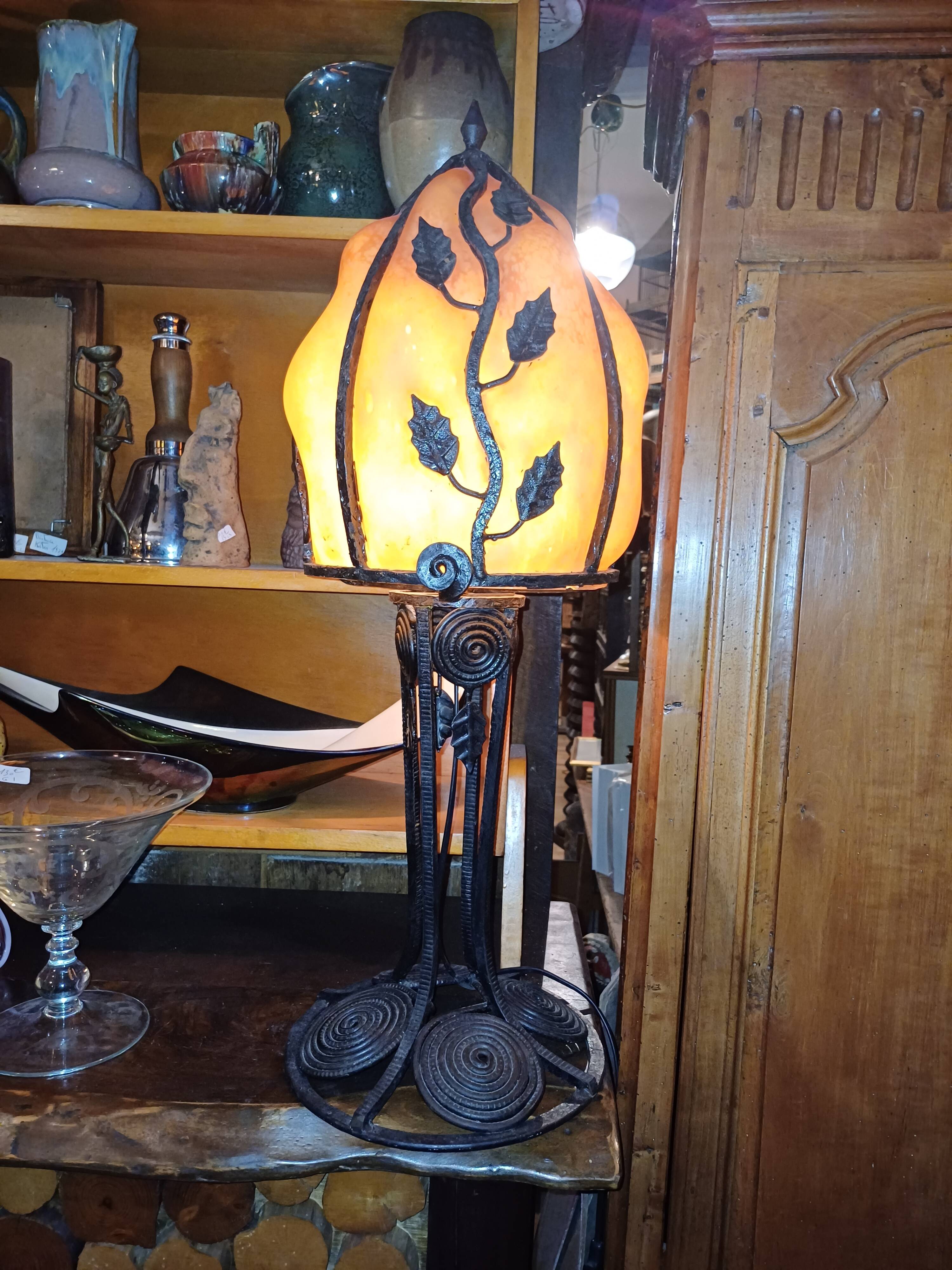 Large table lamp 73 cm, wrought iron and glass in Art Deco style