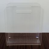 Acrylic magazine rack