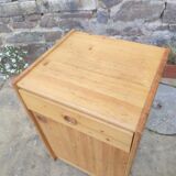 Table de chevet en pin