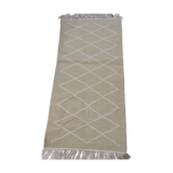 Hand-made beige and white wool rug 65x144cm