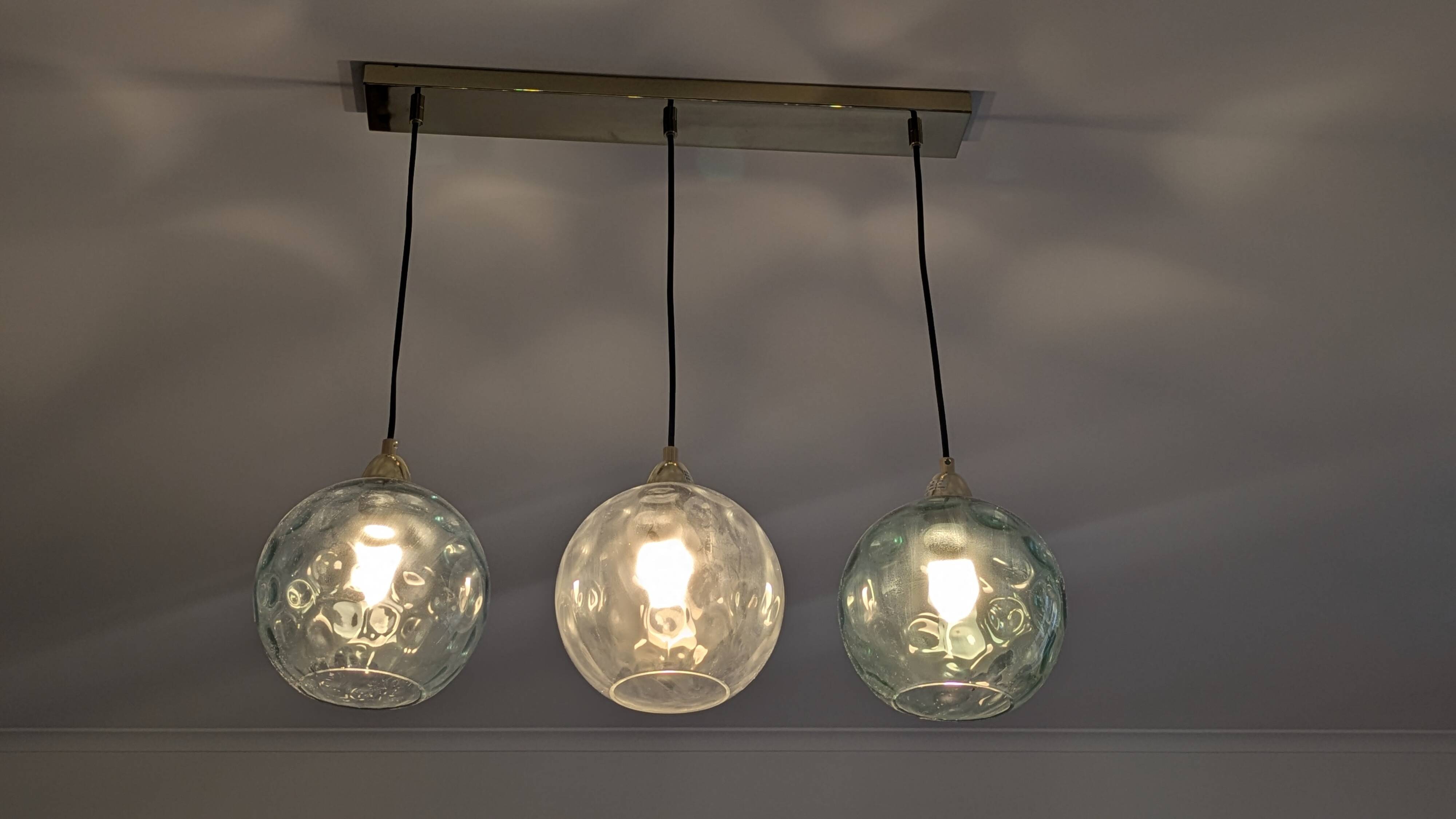 Made globe pendant lamp 3 lights – brass & green glass