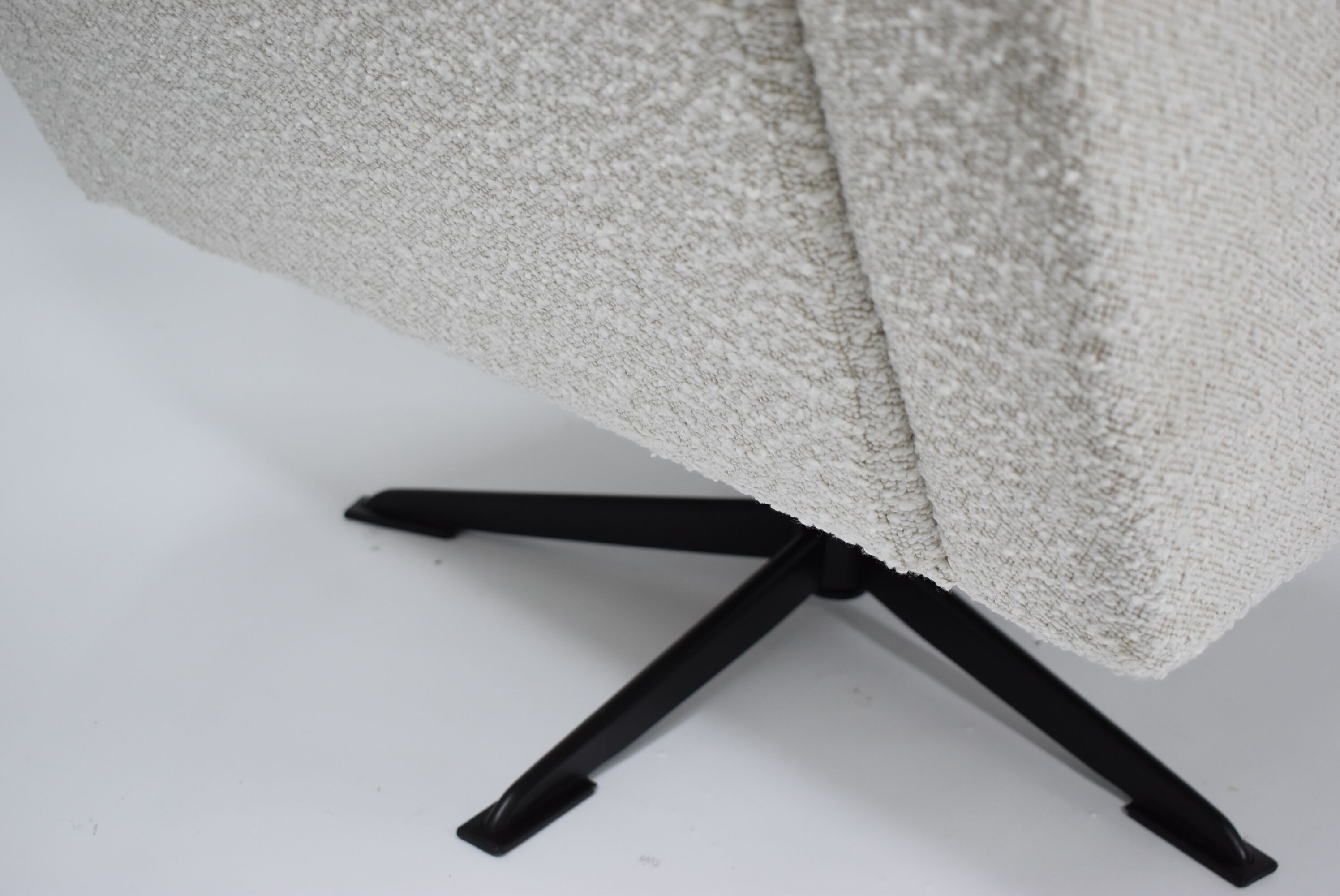 Fauteuil vintage Deutsche Democratic Republic DDR, années 1960, Bouclé blanc