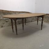 Extendable half-moon round oak table for 2 to 8 people