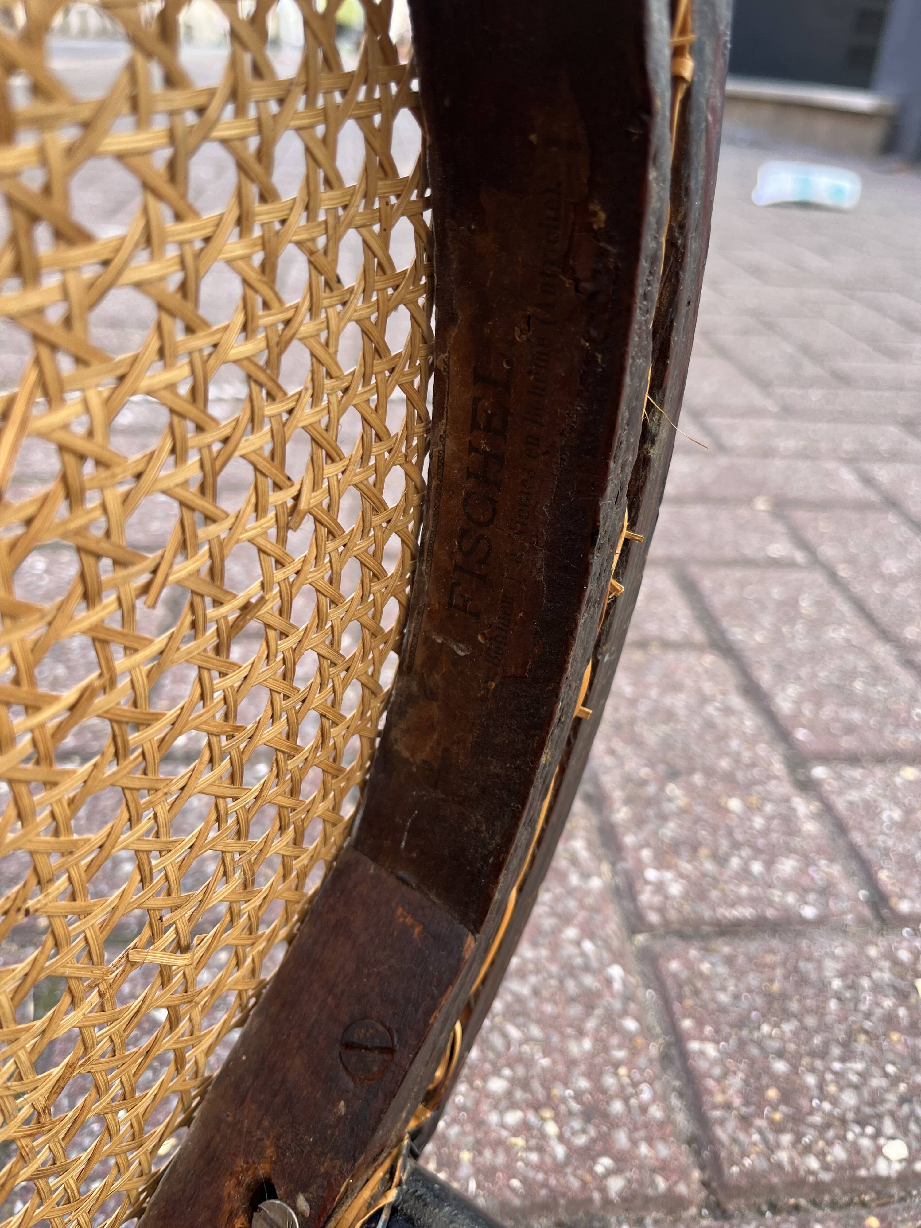 Chaise bistrot ancienne Fischel