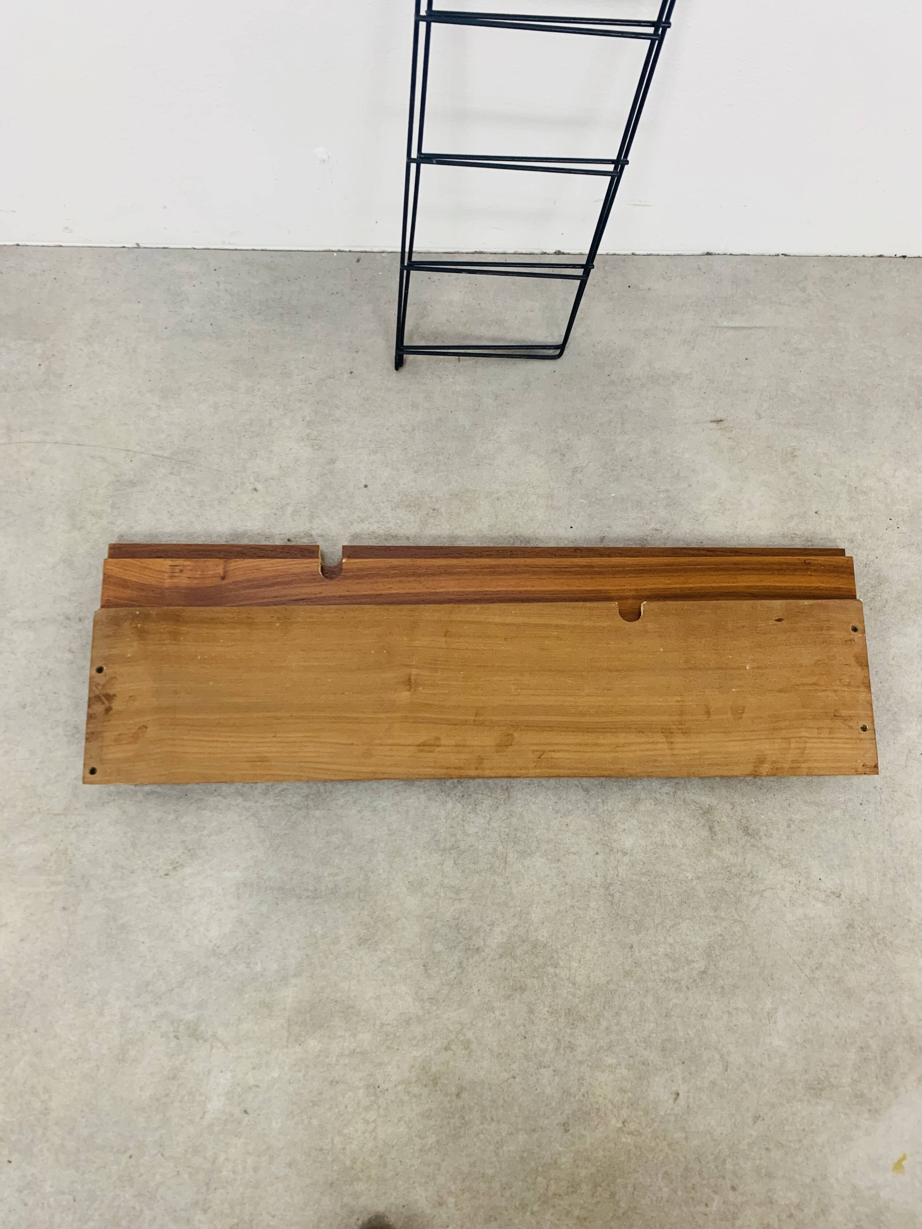 String shelf, teak and metal, 1960s