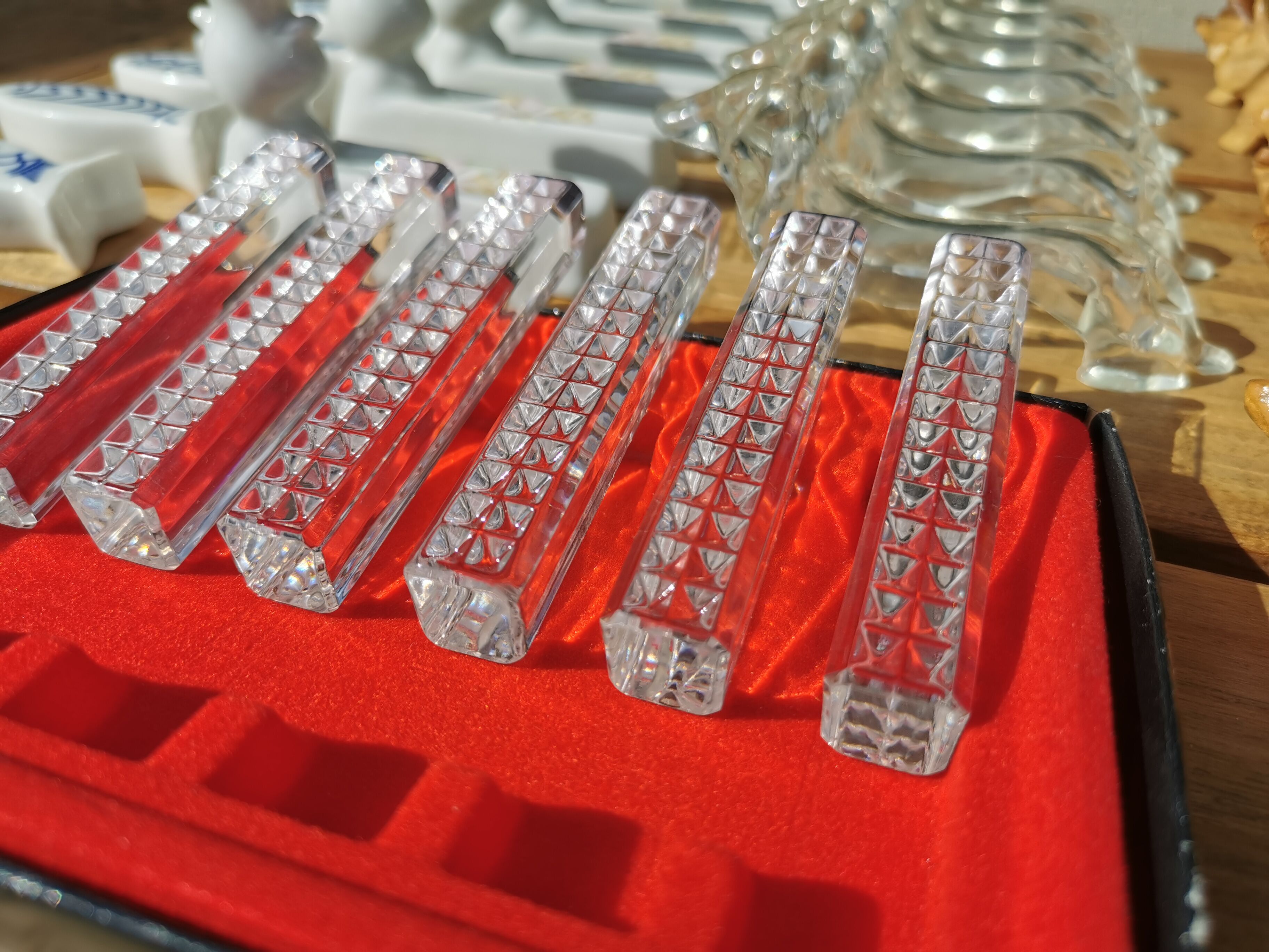 6 Arques crystal knives