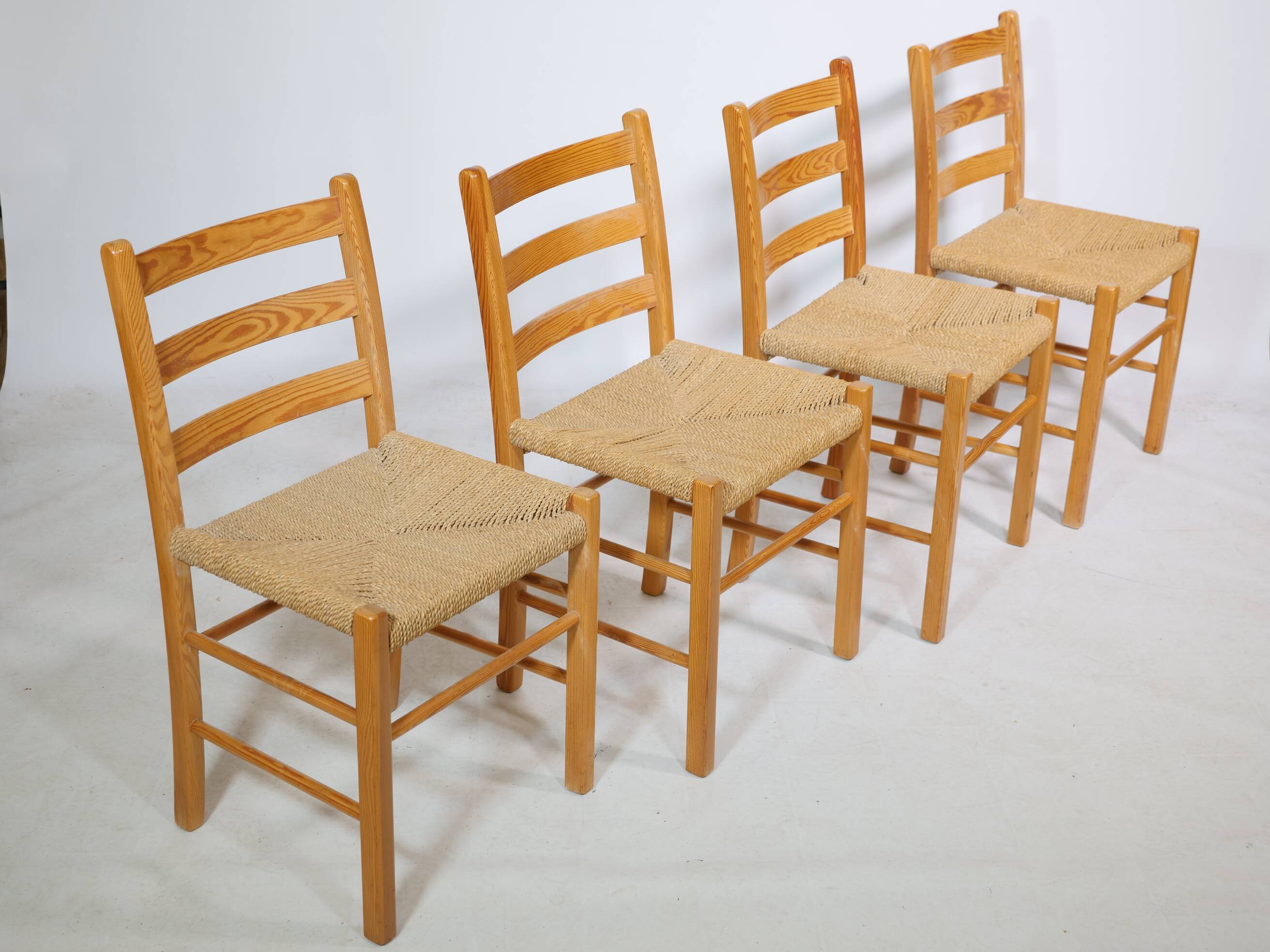 Chaises scandinaves en osier et corde, années 70