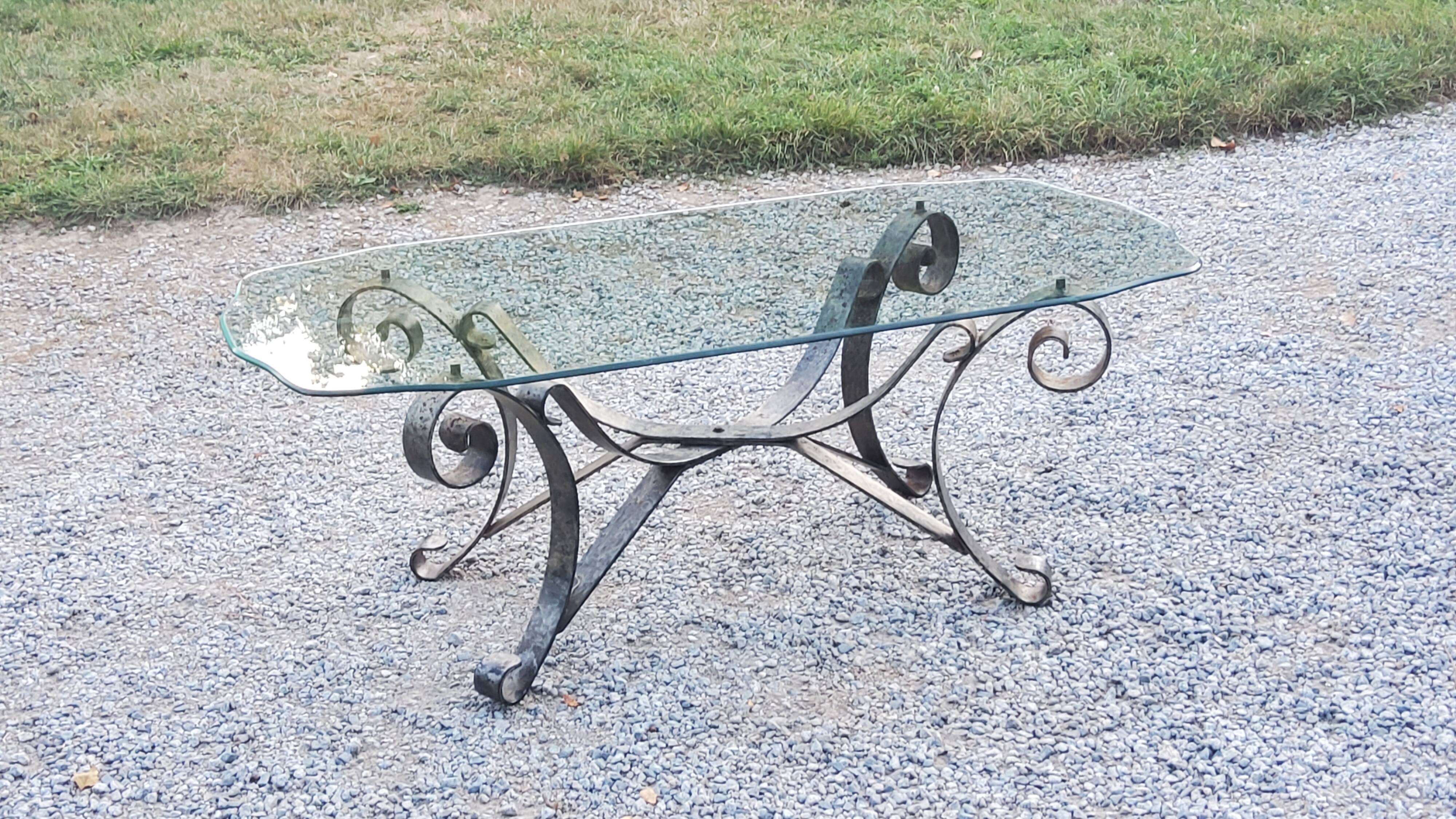Coffee table from the 70s in wrought iron glass top bec de corbin