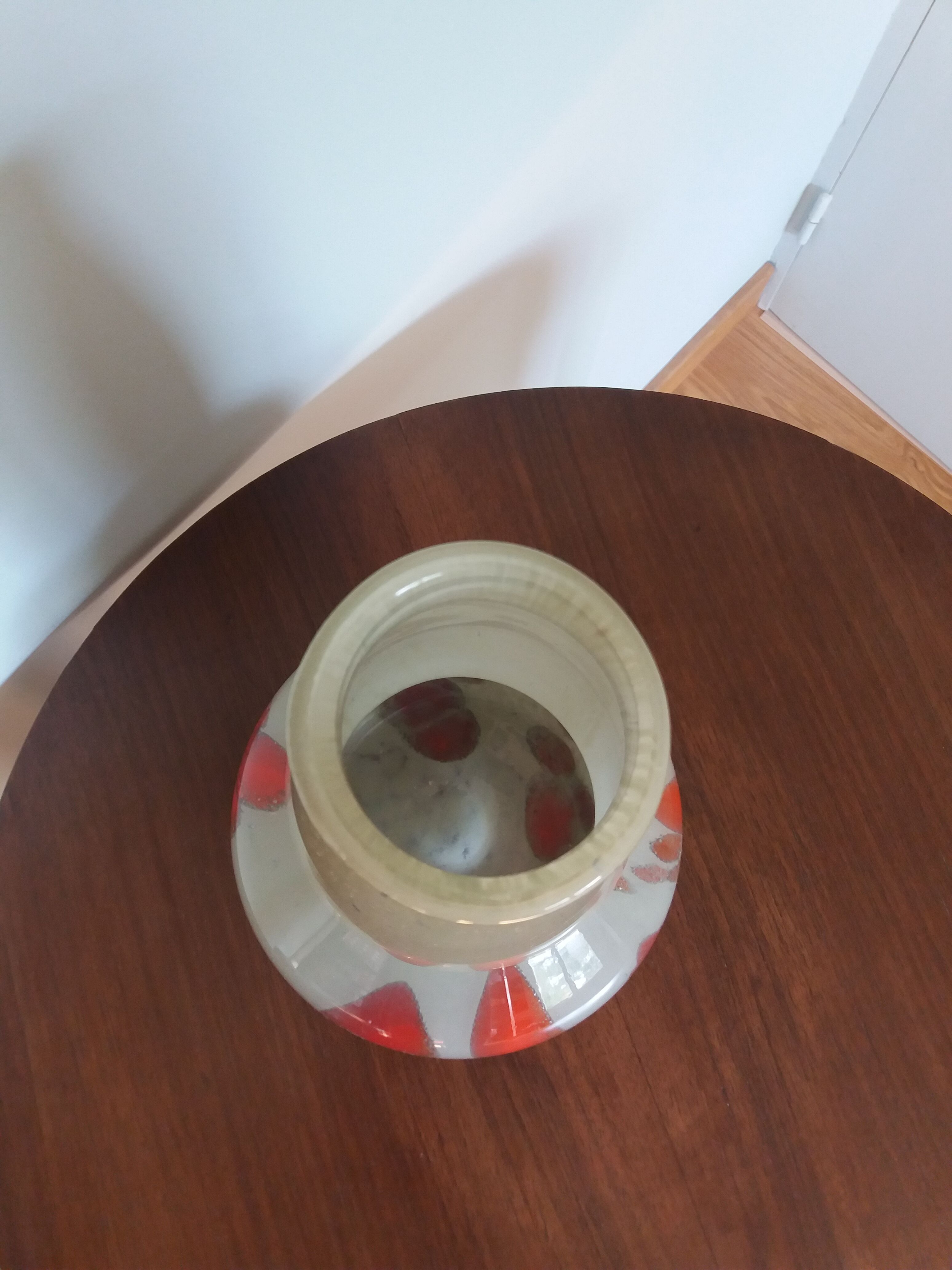 Blown glass vase 70s