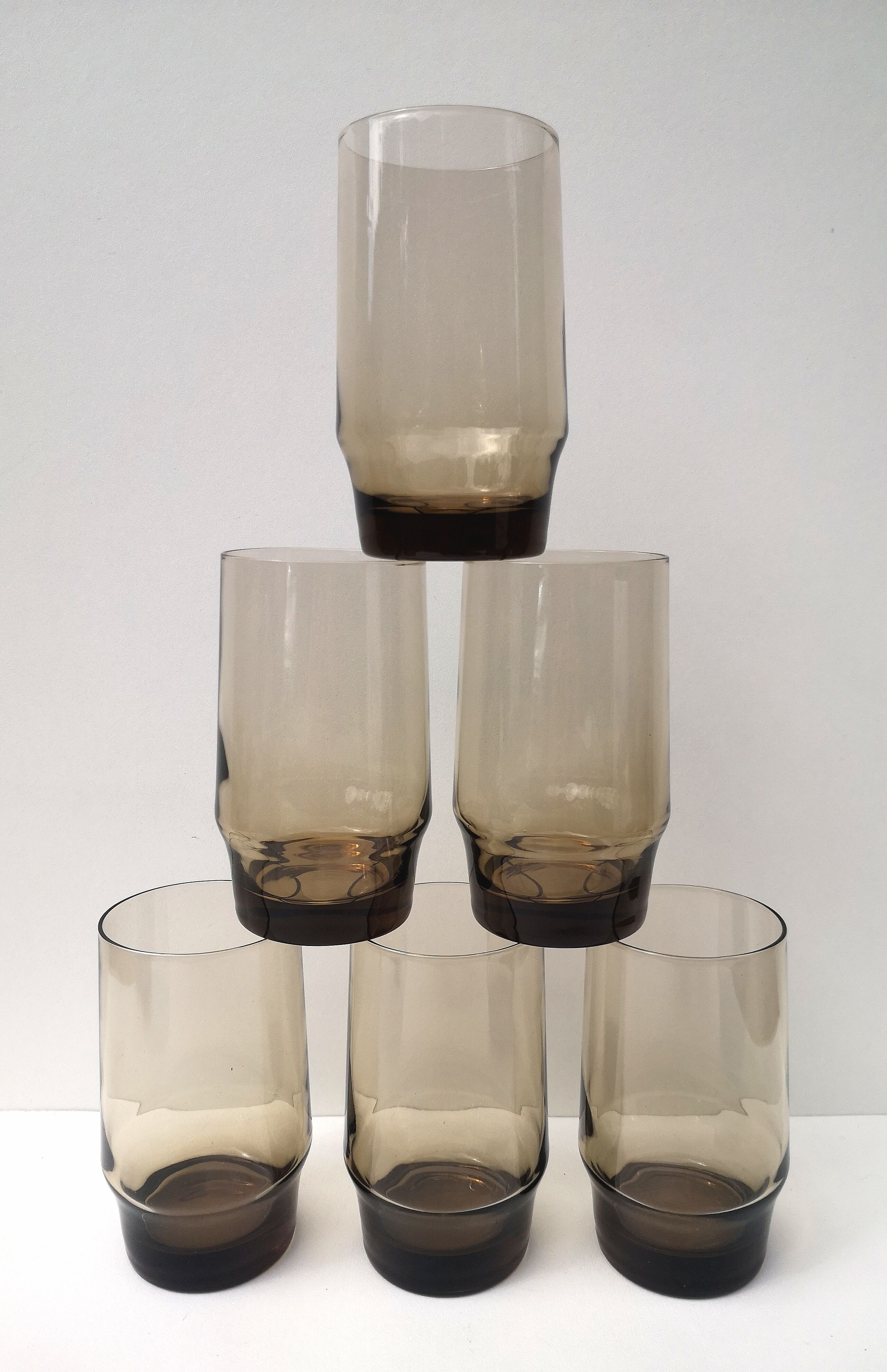 Verres vintages en verre marron fumé