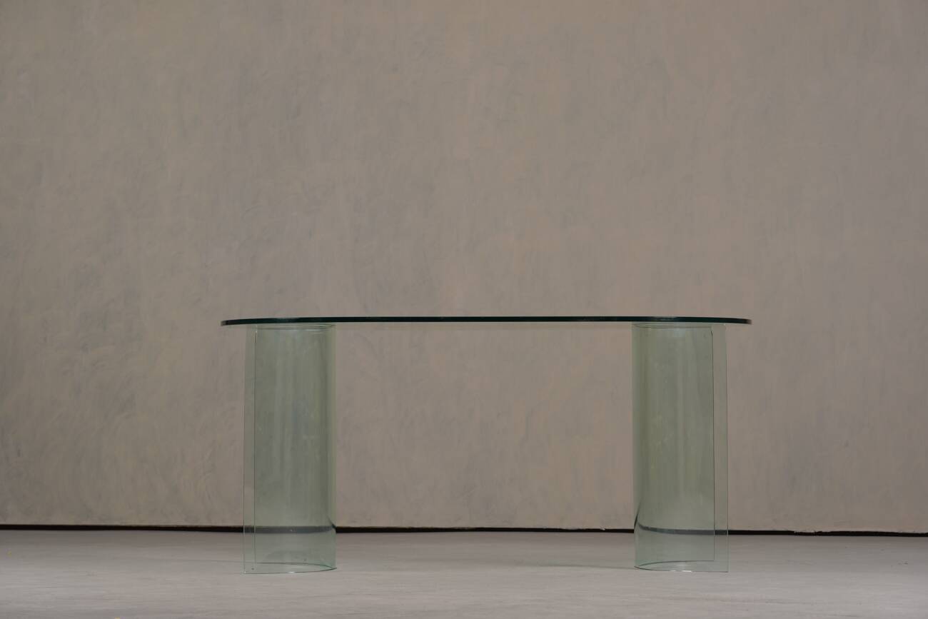 Vintage oval tempered glass dining table by Fiam, Italy 1980s