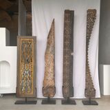 Rectangular Indonesian construction element with blue and yellow plant in carved wood