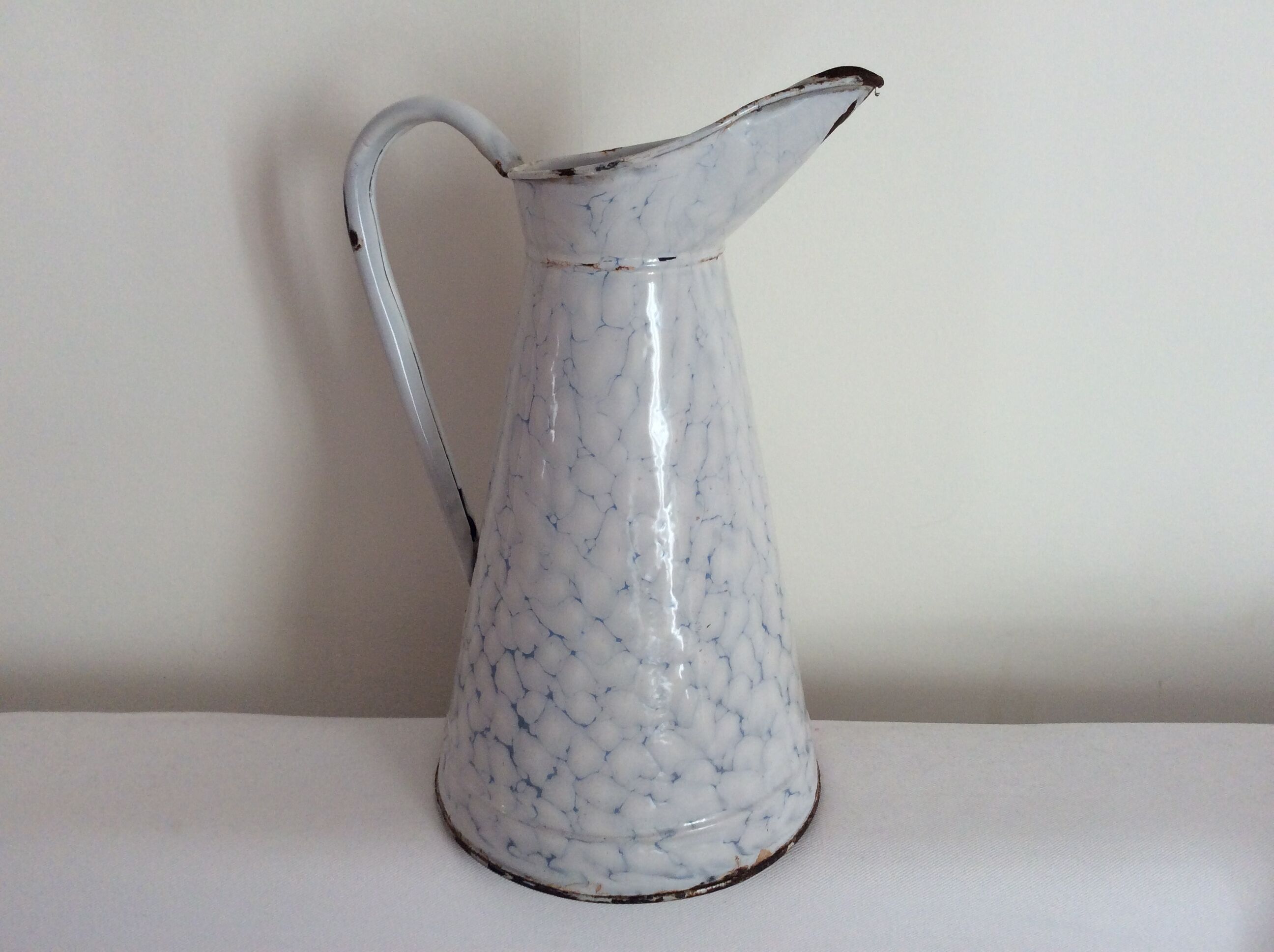 Broc enamelled steel