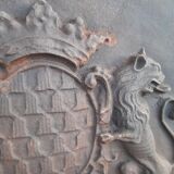 Plaque of chimney in fonte decorations with lions