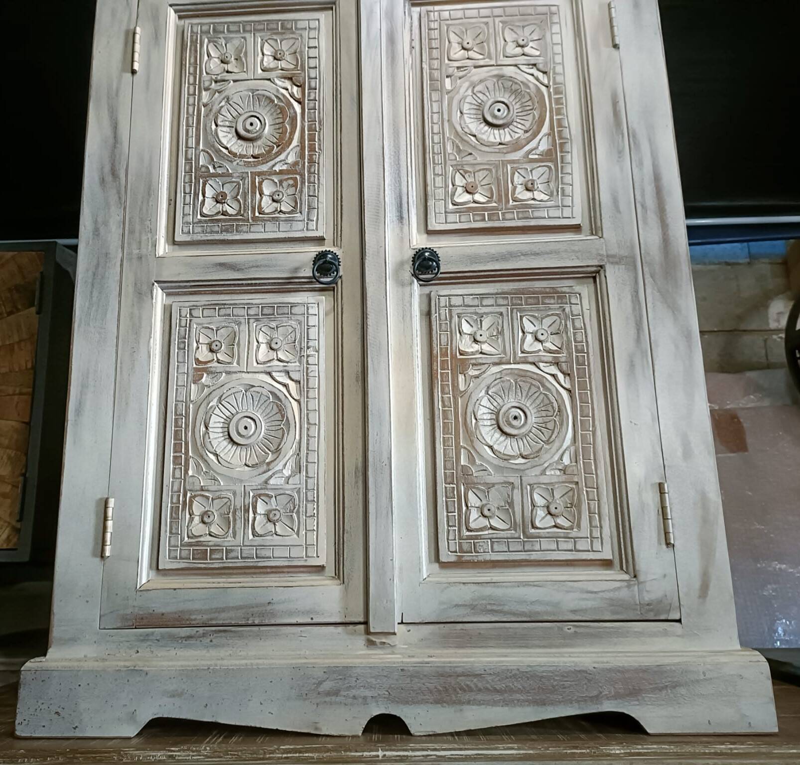 white chest of drawers