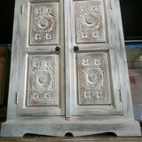 white chest of drawers