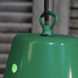 Lampe industrielle hangar abat jour en aluminium vert