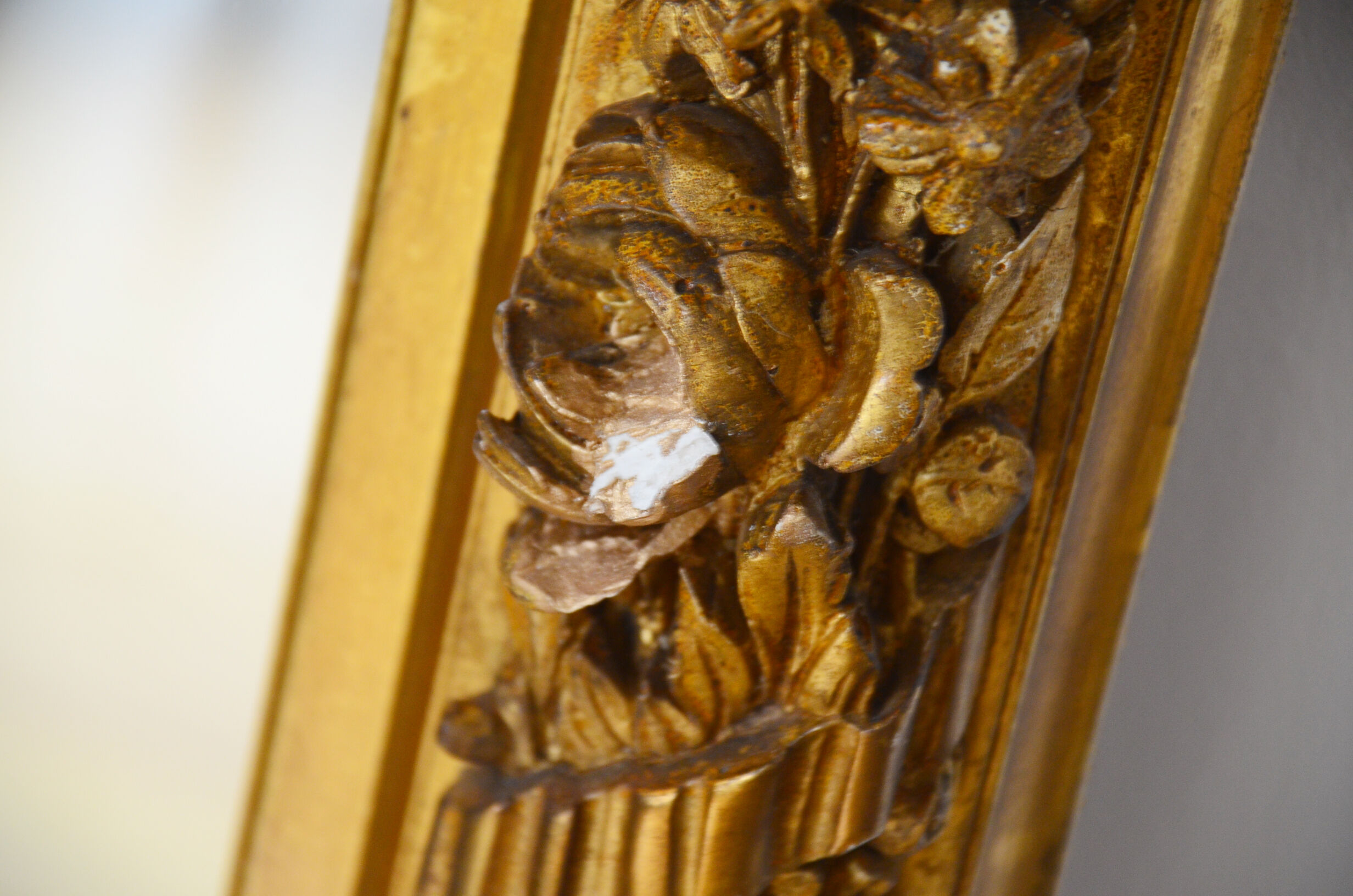 Miroir de cheminée XIXème siècle bois et stuc