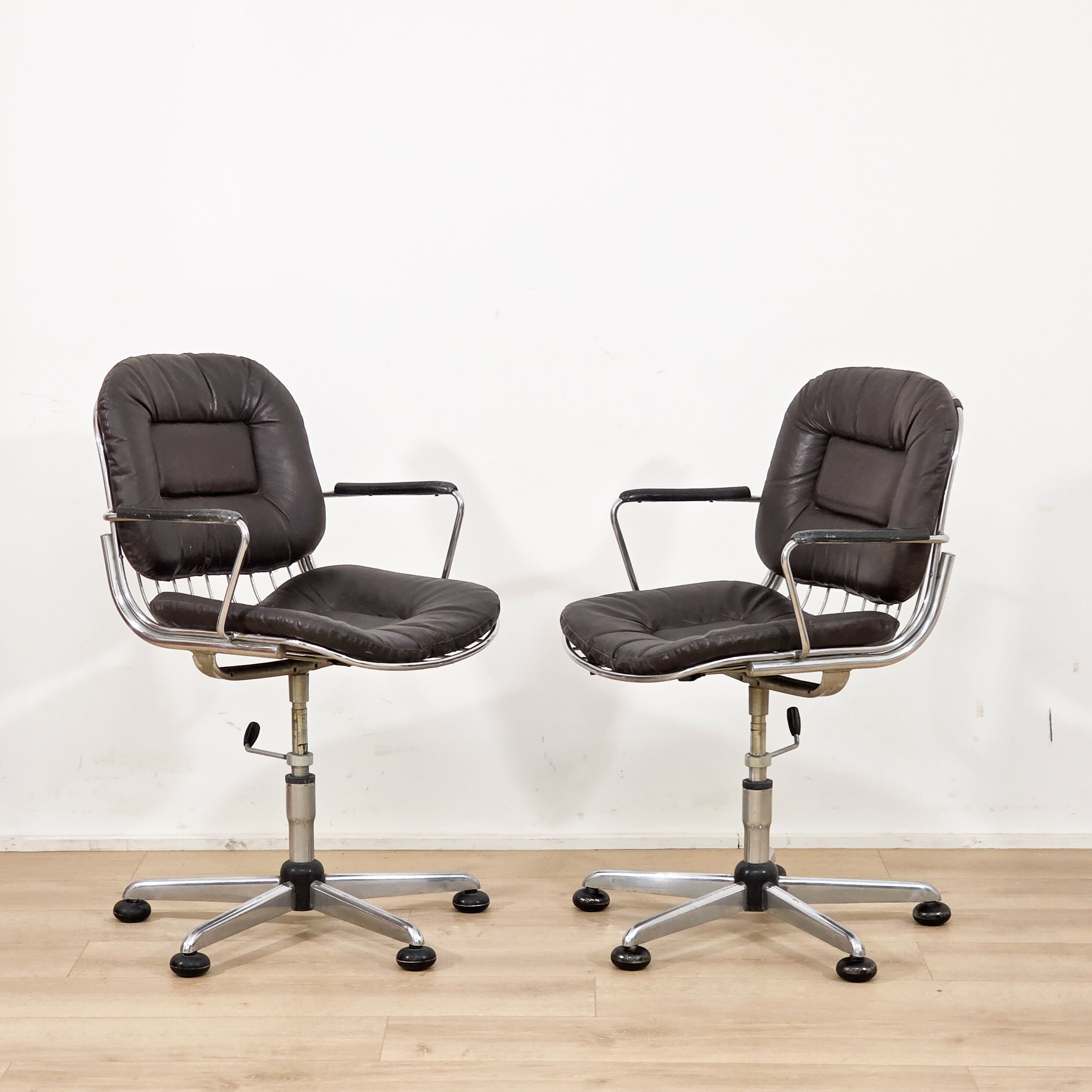 Paire de fauteuils design - Gastone Rinaldi des années 1970