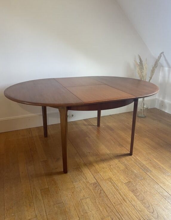 Vintage scandinavian table by Ib Kofod Larsen