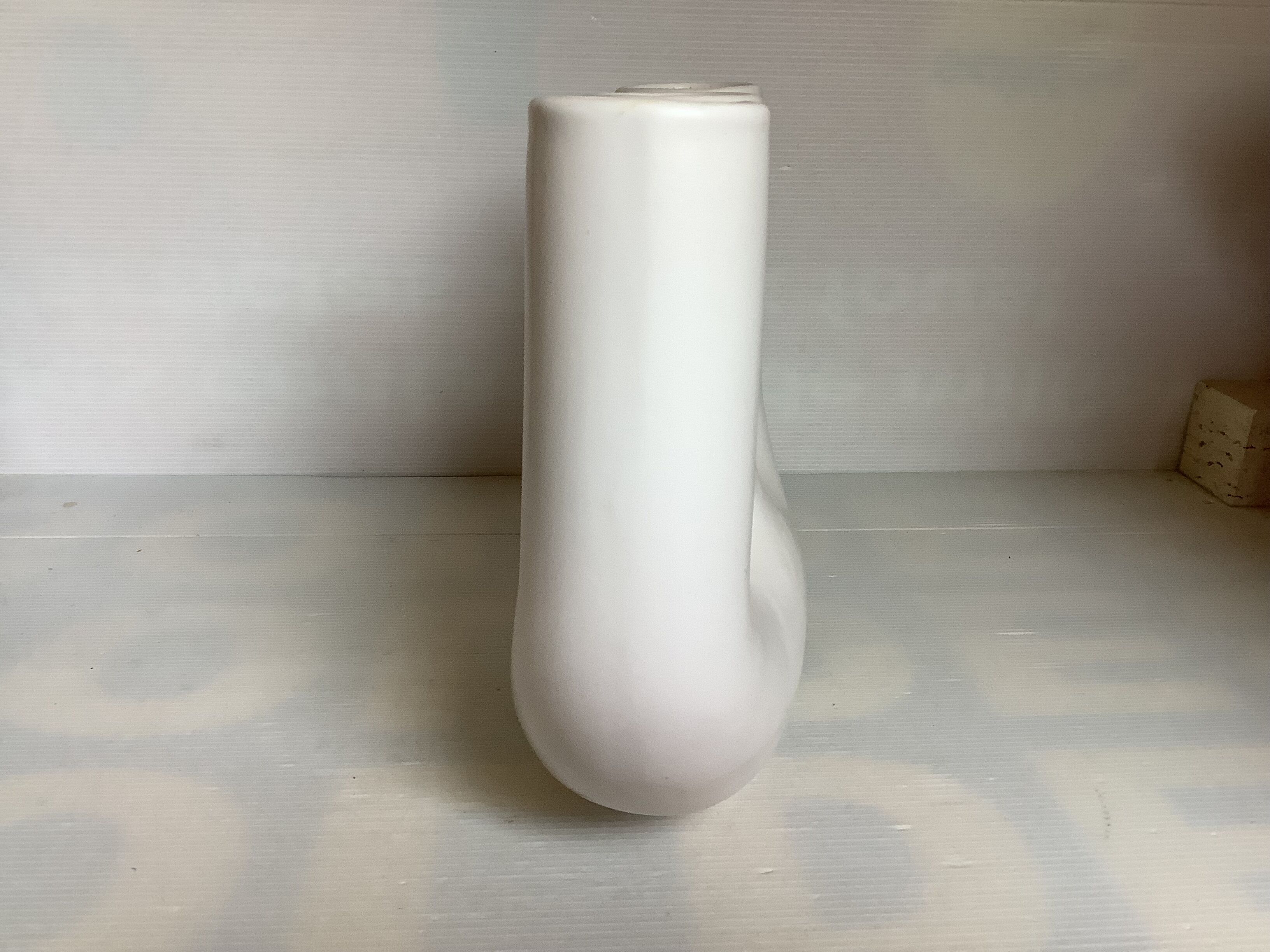 Large white vase in Tamegroute style
