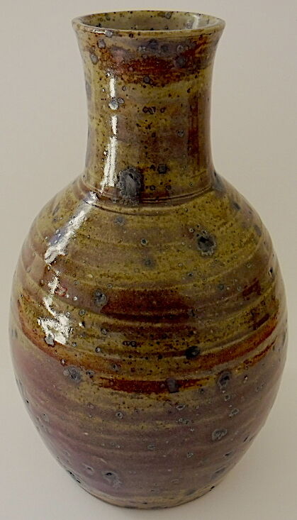 Pansu vase in red sandstone