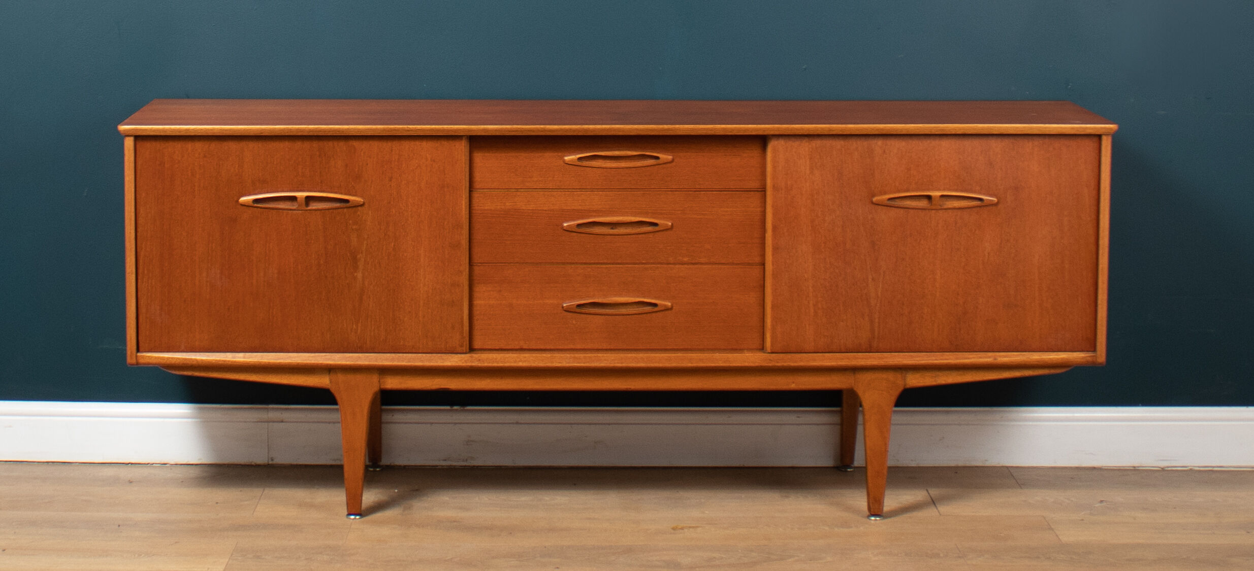 Jentique sideboard 1960
