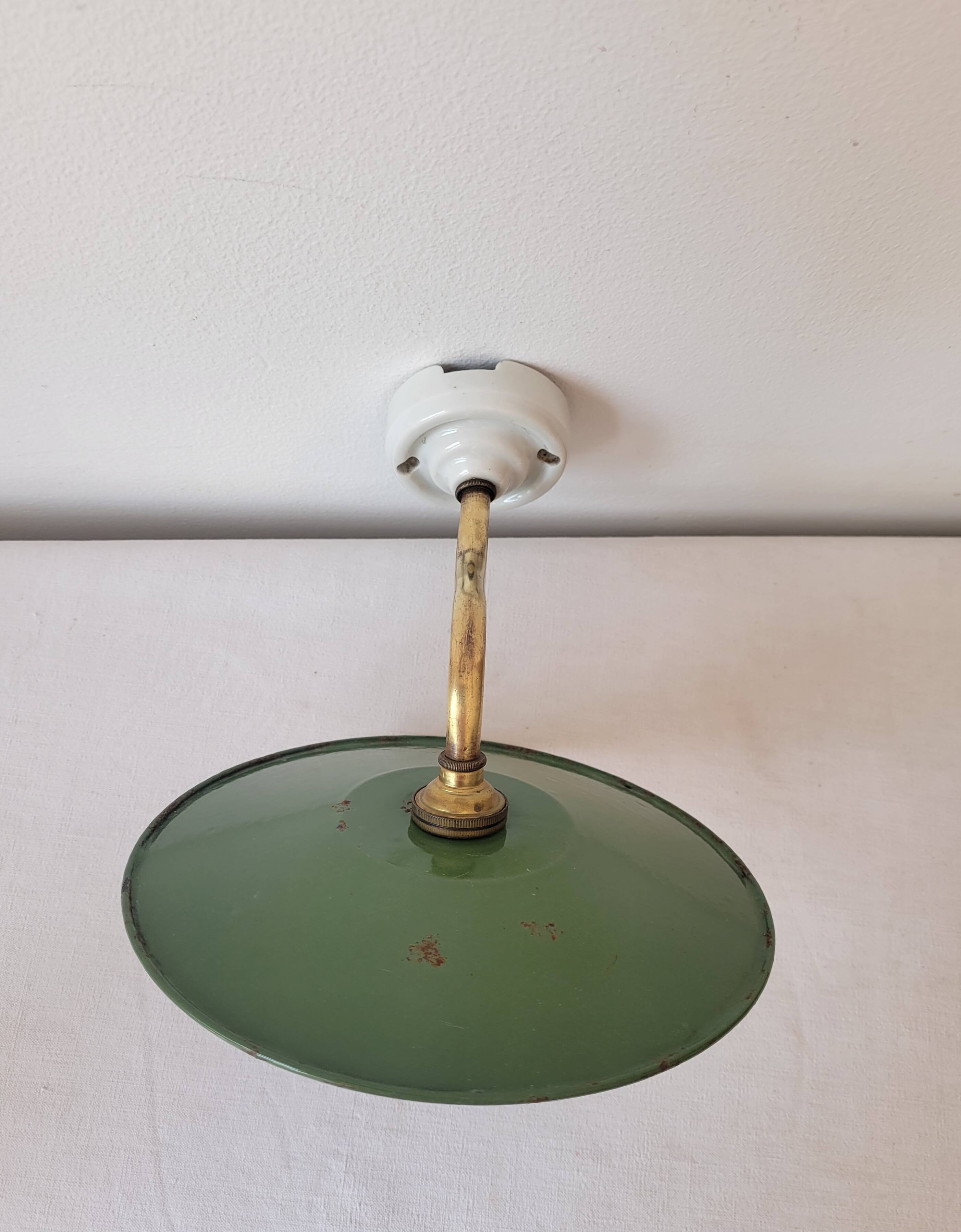 Swan neck wall light in enameled sheet metal