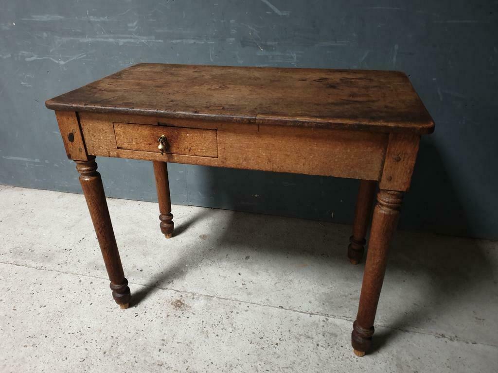 Antique oak table with drawer