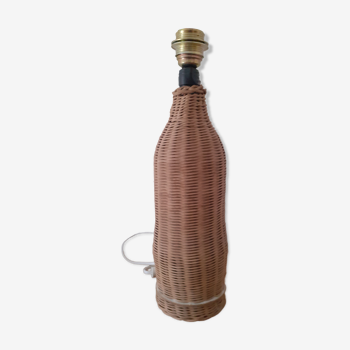 Pied de lampe en osier