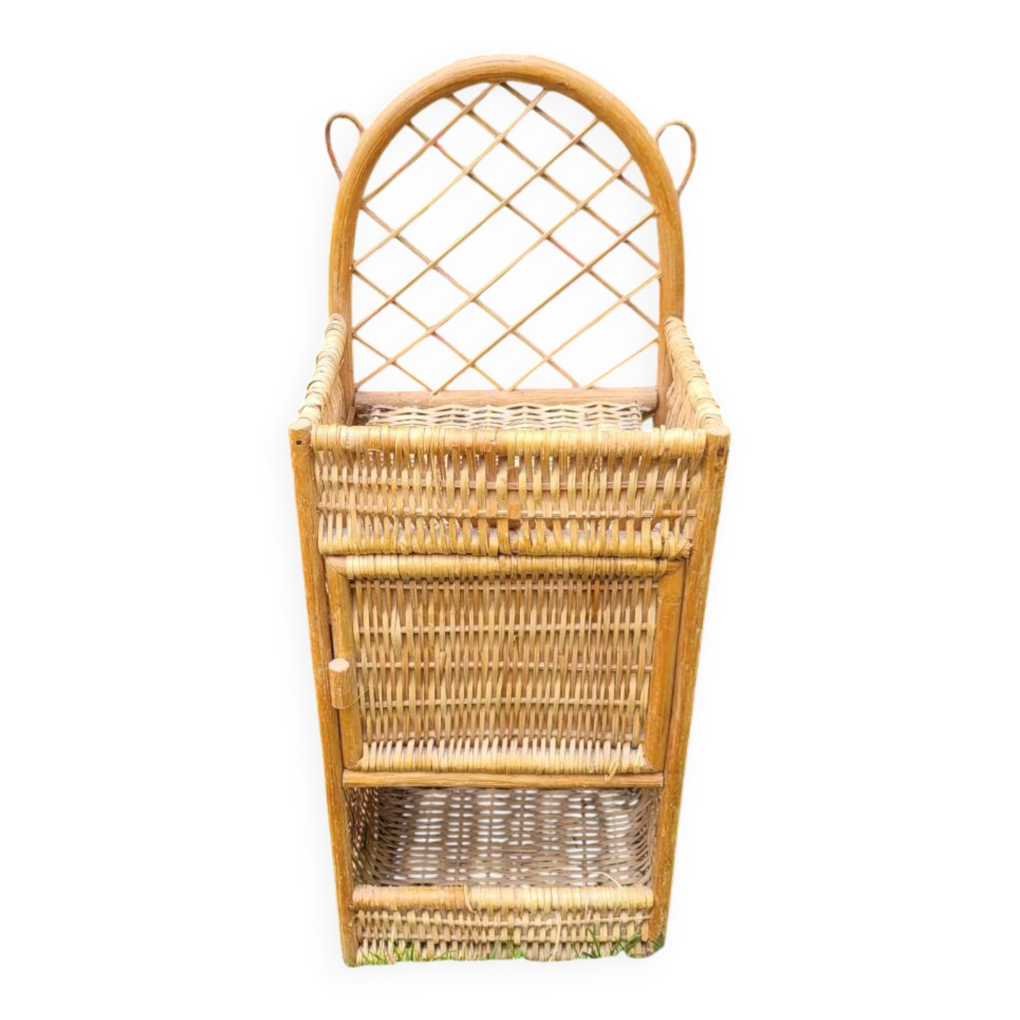 Étagère en osier vintage