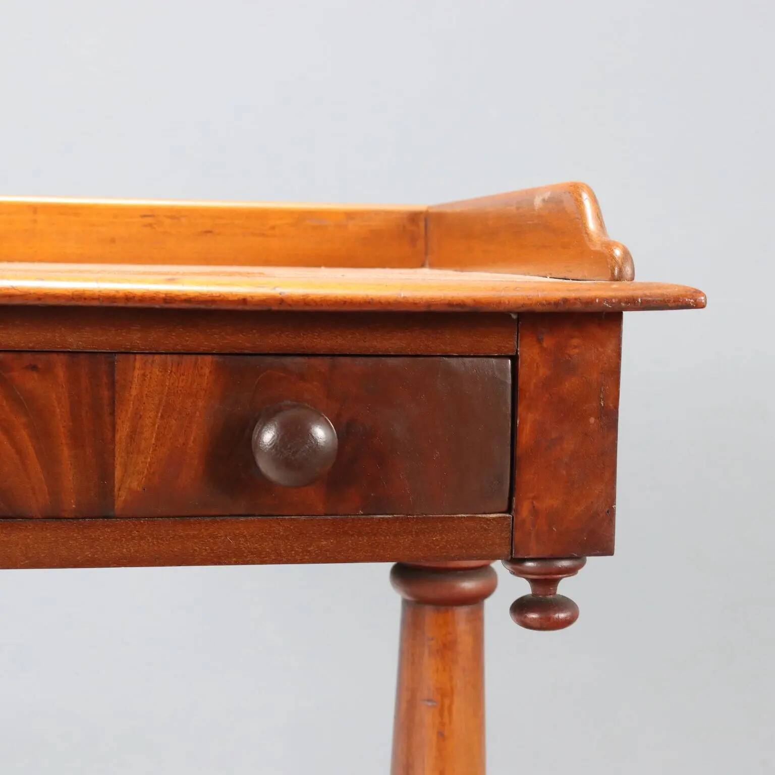 Antique mahogany writing desk with drawer, Italy, 19th century.