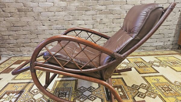 Rocking-chair ou fauteuil à bascule en bambou année 1970